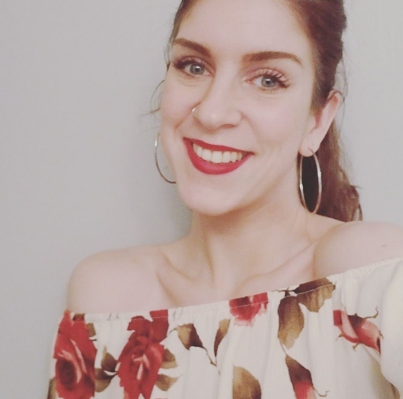 Meet your Posher, Alissa - Picture 1 of 1